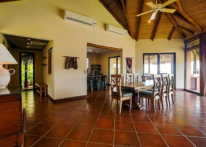 Punta Islita, Autograph Collection